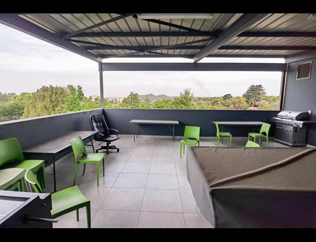 BUSINESS PROPERTY TO RENT IN LYNNWOOD